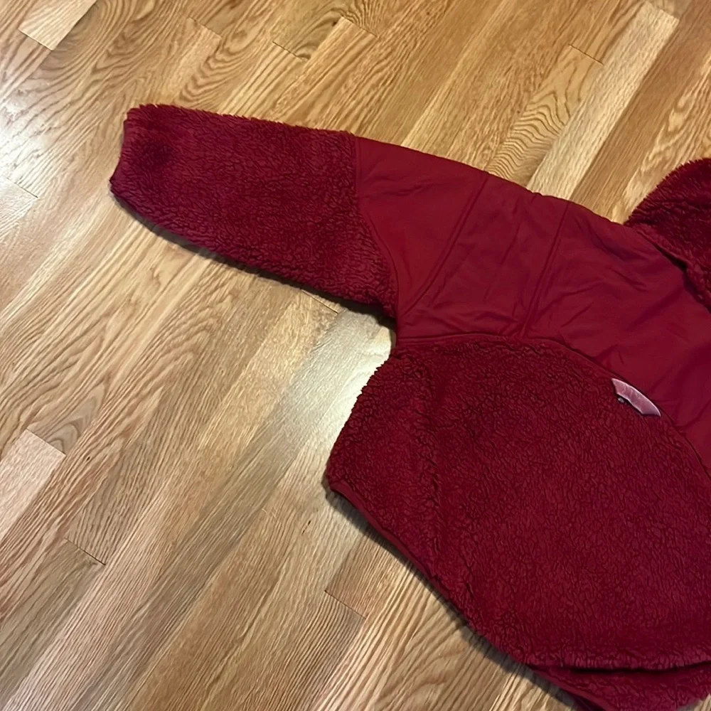 NWT Free People Movement Adventure Awaits Fleece Sherpa Jacket in Red Wine XS